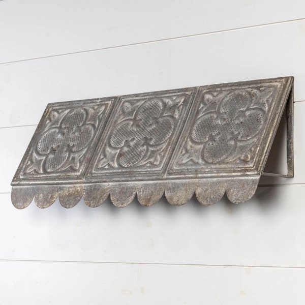 Granja estilo vintage prensado estaño festoneado puerta de toldo o ventana topper o decoración de pared