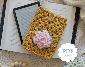 Crochet Rose E-Reader Sleeve Pattern PDF – Protective Kindle Cover, Cozy Gift for Book Club Readers