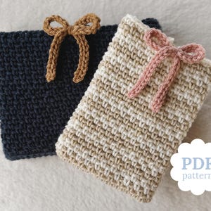Crochet Book & E-Reader Sleeve Pattern PDF – Bow-Tied Book Pouch, Protective Kindle Cover Digital Download, Cozy Gift for Readers