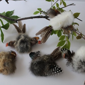 Natural Rabbit Fur and Feathers Cat Toy "Bird Crazy" Interactive Bird Lures Realistic