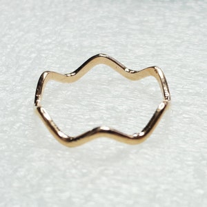 Fine 10k & 14k Gold Curved Ring Waves Band Twist Yellow gold ring / White Gold ring / Rose Gold ring