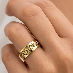 Solid 10k 14k Gold trinity Ring, Filigree Lace 6mm Wide Gold Band, Fine Gold Celtic Ring.