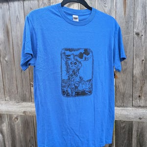 tee &quot;lady of the land&quot; handprinted block print