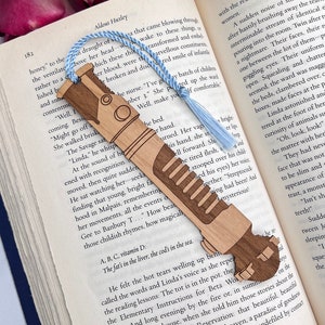 Star Wars Prequel Obi-Wan Kenobi Lightsaber Bookmark with Tassel Episode 1 and 2 - Laser Engraved Alder Wood - Light Saber Book Mark