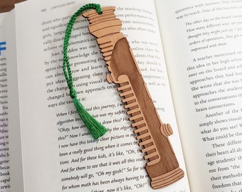 Star Wars Qui Gon Jinn Lightsaber Bookmark with Tassel - Laser Engraved Alder Wood - Light Saber Book Mark