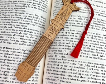 Star Wars Baylon Skoll Lightsaber Alder Wood Bookmark