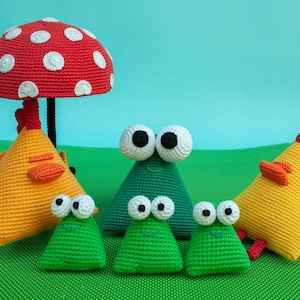 Inspired Pattern Hey Duggee Chicken and Frogs