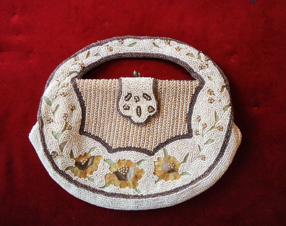 VINTAGE FLAPPER HANDBAG