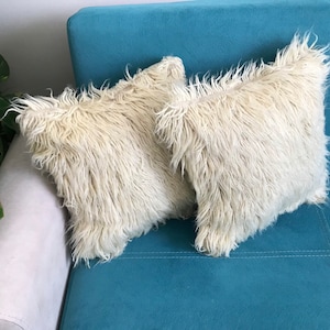 Shaggy Wool Pillow Cover Set: Vintage Turkish Rug, Boho Home Decor (16.1x16.1 Inches)