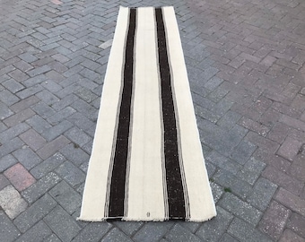 Alfombra Kilim turca vintage: lana orgánica, diseño tribal (67 x 2,7 m)