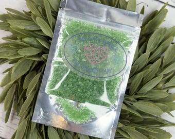 2 oz Ivy Breeze Green 1-3 mm Irregular Crushed Broken Glass, Shattered Glass for Resin, Glass Geode, Resin Art Materials, Glass Chips