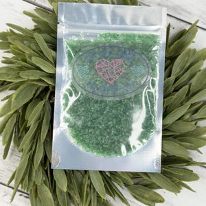 2 oz Tree Top Green 1-3 mm Irregular Crushed Broken Glass, Shattered Glass for Resin, Glass Geode, Resin Art Materials, Glass Chips