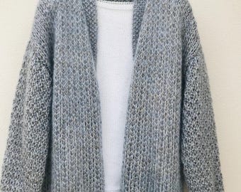 Dutch knitting pattern Chunky loose fit cardigan (oversized) (Dutch)