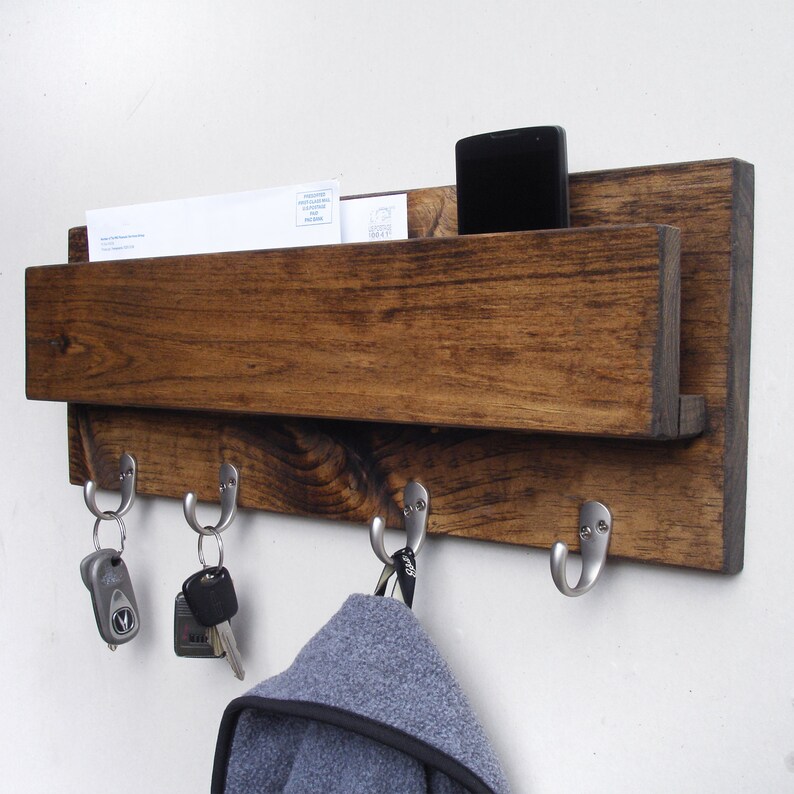 Mail Storage Holder Wall