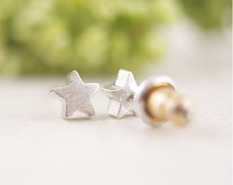 5mm Tiny Celestal Stars Antiqued Goldtone Metalized Metallic Beads
