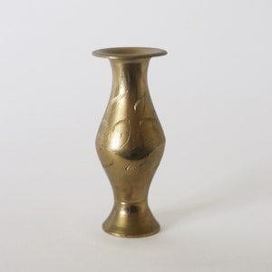 Vintage Etched Brass Small Bud Vase / Vintage Brass Vase / Brass Vase / Indian Brass Vase