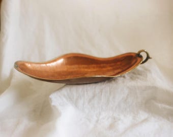 Vintage Large Hand Forged Hammered Copper Tray with Brass Rim, Hanging Copper Platter , Vintage Coffee Table Tray
