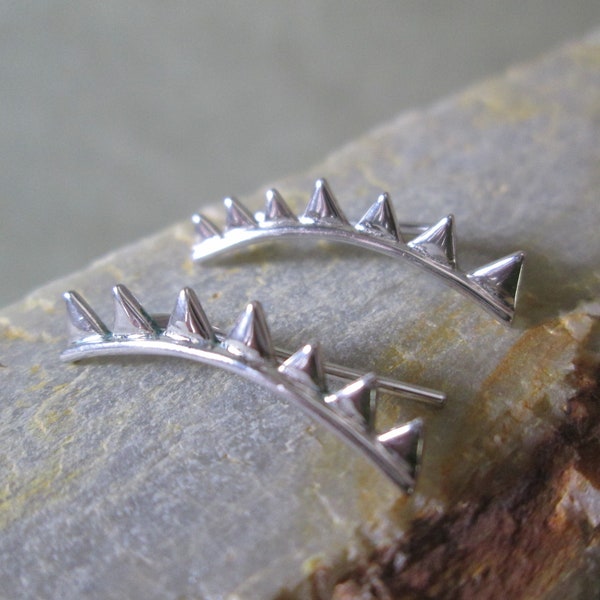 Sterling Silver Earrings PRIMITIVE SAWTOOTH Design, Pierced, Dangle