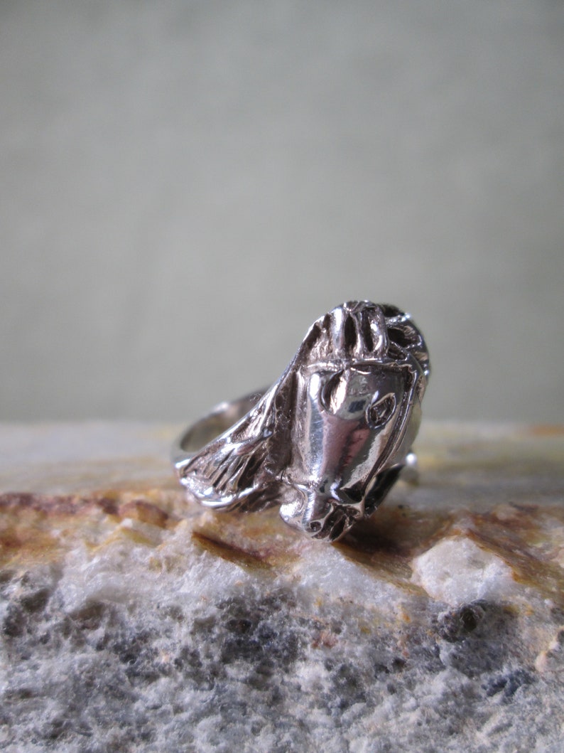 Bespoke Sterling Silver Ring Sculpted Horse Profile with Bridle and Mane Size 6 Equestrian Jewelry image 4