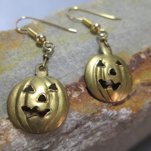 Brass CARVED PUMPKIN Earrings Jack-O-Lantern Pierced Work Dangle Harvest Pumpkins