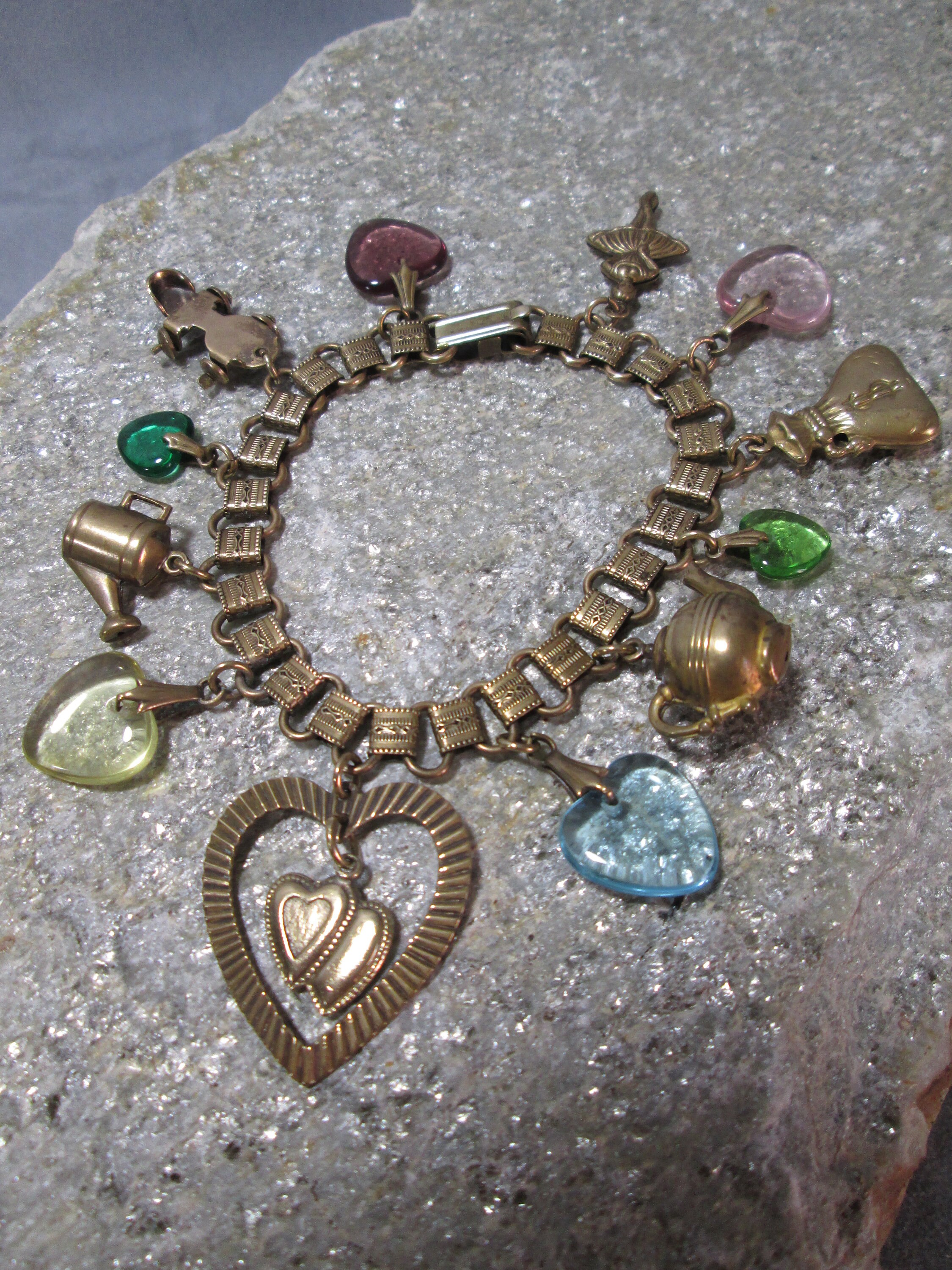 Pididdly Links Charm Bracelet HEARTS Artisan Brass and Lucite Etsy UK