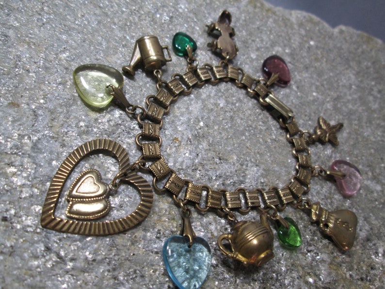 Pididdly Links Charm Bracelet HEARTS Artisan Brass and Lucite Etsy