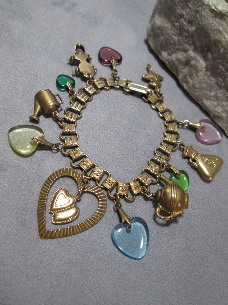 Pididdly Links Charm Bracelet HEARTS Artisan Brass and Lucite Etsy UK
