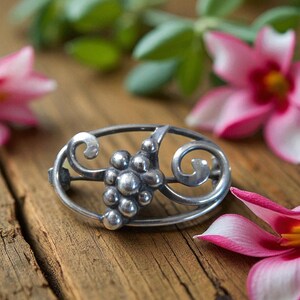 Sterling Silver HOPS Brooch, Modernist Botanical Design, Craft Brewing