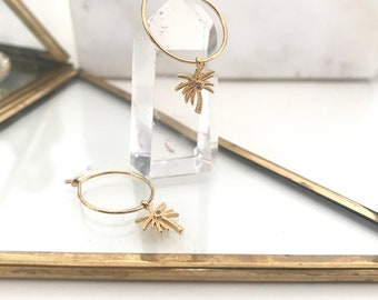 Minimalist and Dainty Palm Tree Hoops earrings in Gold