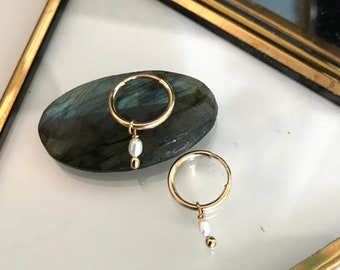 Mini Freshwater Pearl Gold Hoops earrings