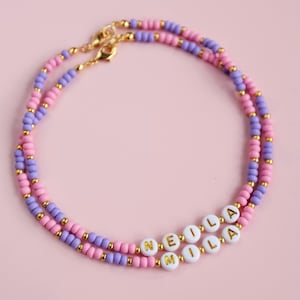 Colar de contas personalizado.