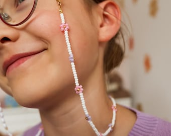 Gepersonaliseerde madeliefje-lenzenvloeistofketting: brilkoord met bloemenkralen