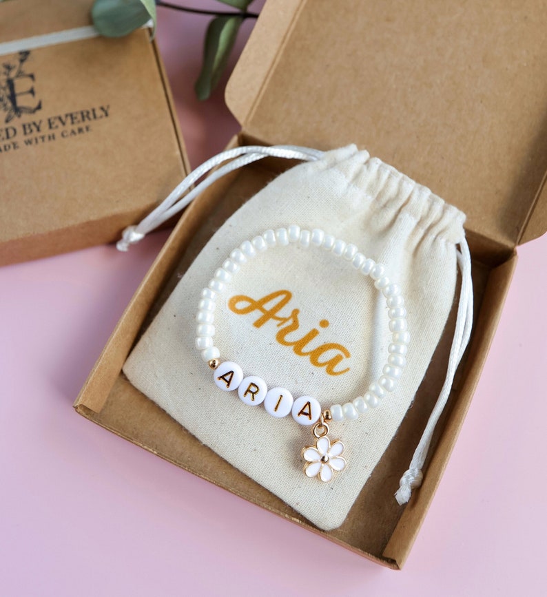 Personalised Flower Girl bracelet. zdjęcie 3