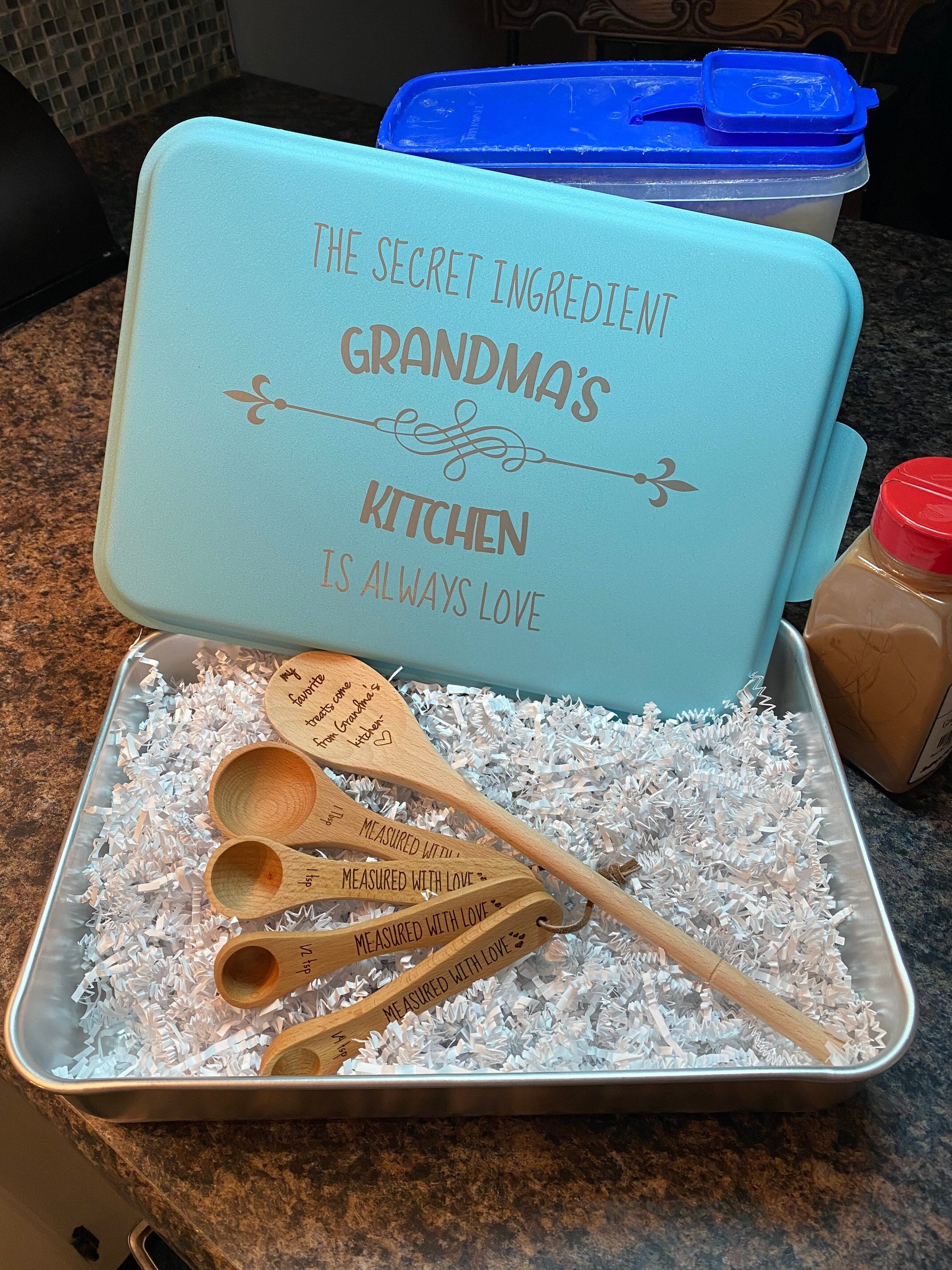 Grandma's Goodies Cake Pan, Casserole Dishes, Wedding Shower Gifts, Pe –  Country Squared