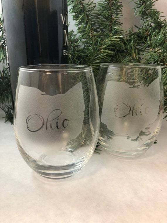 Ohio Stemless Wine Glass Engraved. State of Ohio Wine Glass. Ohio Gift. Ohio script / One