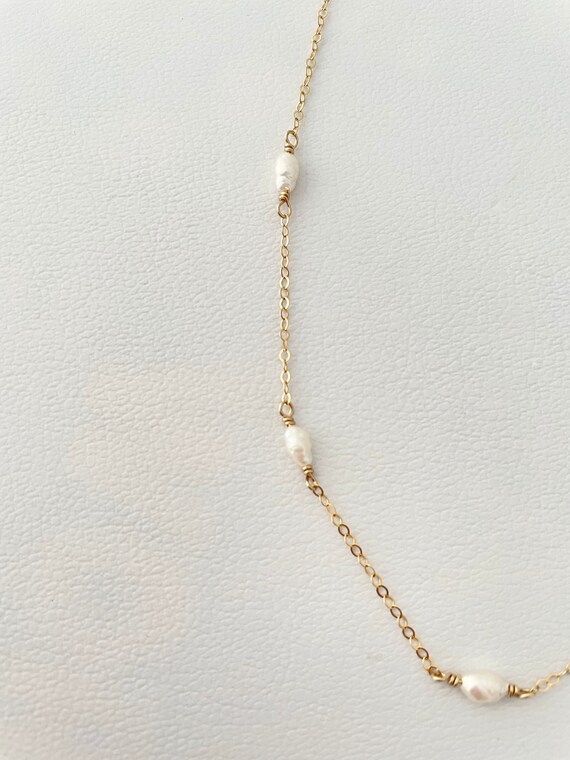 Tin Cup Pearl Necklace Rice Pearl Satellite Necklace White