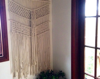 Large macrame wall hanging/ rope wall art/ fringing/wall tapestry / modern macrame/ natural rope