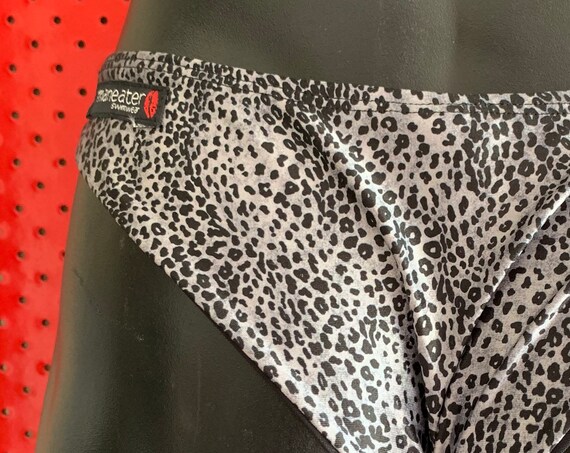 ONLY 1***MISSMANEATER #carnal super cheeky cut brazilian boutique bikini***SUPERLOW rise!