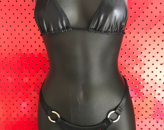 35%OFFSALE *** MissManeater ROCKNROLL_RING double tie thin halter top + RING fixed bind waist scrunch bum pant! ***FREE thong pant!