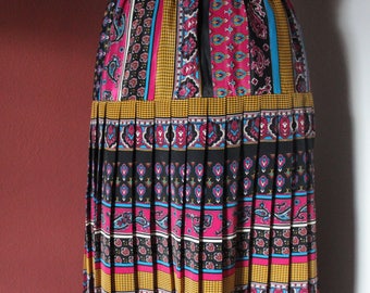Vintage Lady Caroe of New York Patterned Maxi Skirt