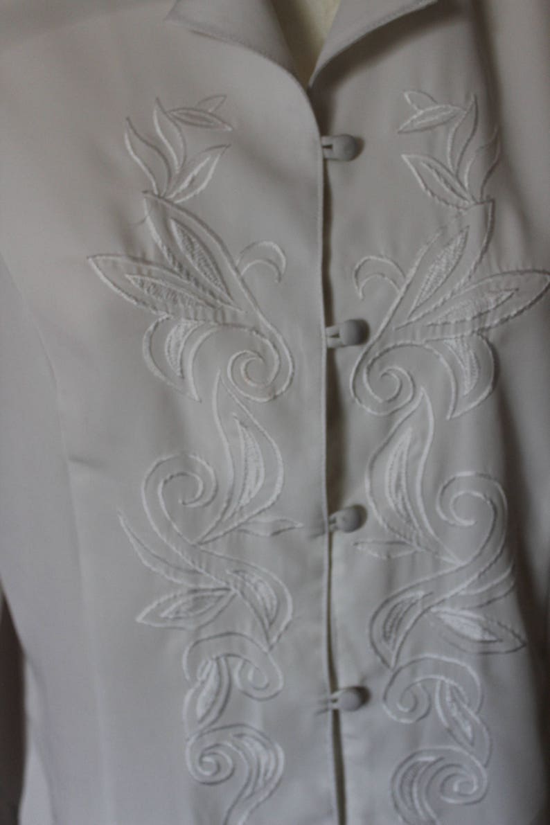Vintage Claudia Richards White Floral-Detailed Long Sleeve Blouse