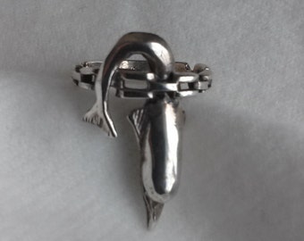 Sterling Silver Dolphin and Grecian Key Ring/ Size 8 1/2 - 8 3/4