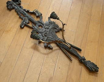 Aplique neoclásico Palladio de madera dorada y metal, febrero de 1968, fabricado en Italia, aplique florentino de 31" de alto con doble vela, Palladio W 19907