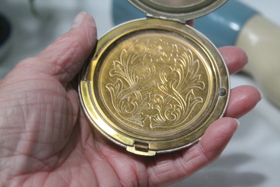 Zell Fifth Avenue Powder Compact tinted art deco … - image 3