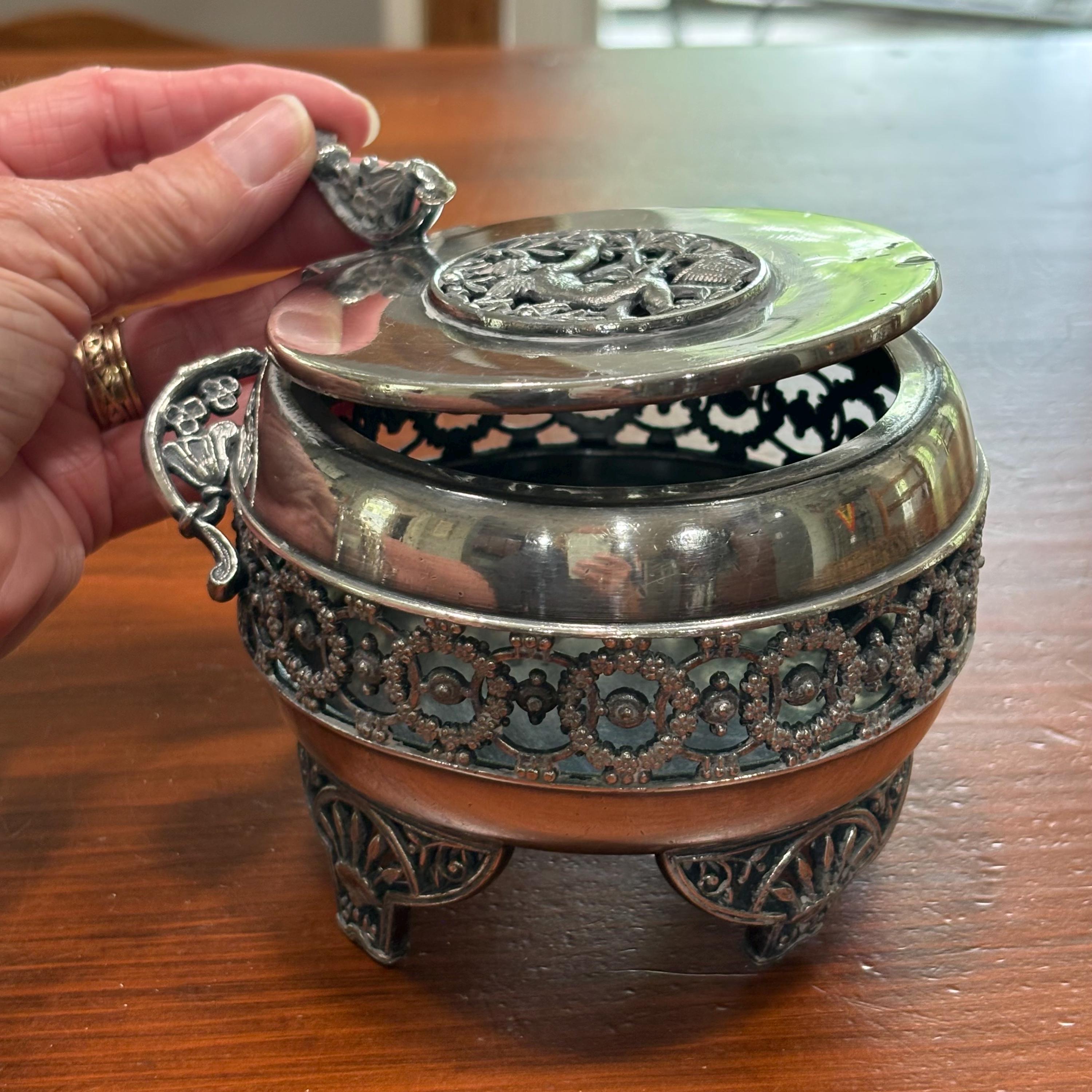Meriden Britannia Hinged Pierced Box 105 Meriden B Company