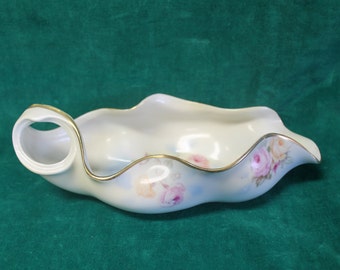 Royal Rudolstadt Prussia Beyer & Bock mark Gravy Sauce Boat w/ Finger or Thumb Hold hand painted well-marked circa 1931