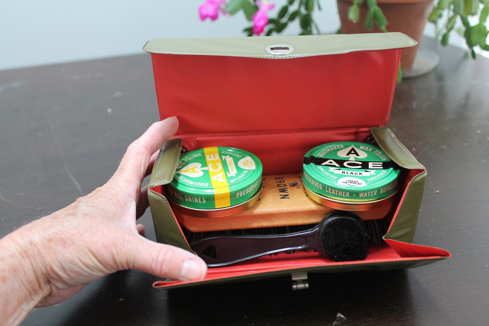 Vintage Ace Shoe Care Compact w/ 2 polishes Black �n� Etsy