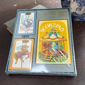 Cartes à jouer et bloc-notes Congress Designer Series « Merry-Go-Round » vintage scellés dans leur emballage d'origine, jeux de cartes bridge, cheval de manège