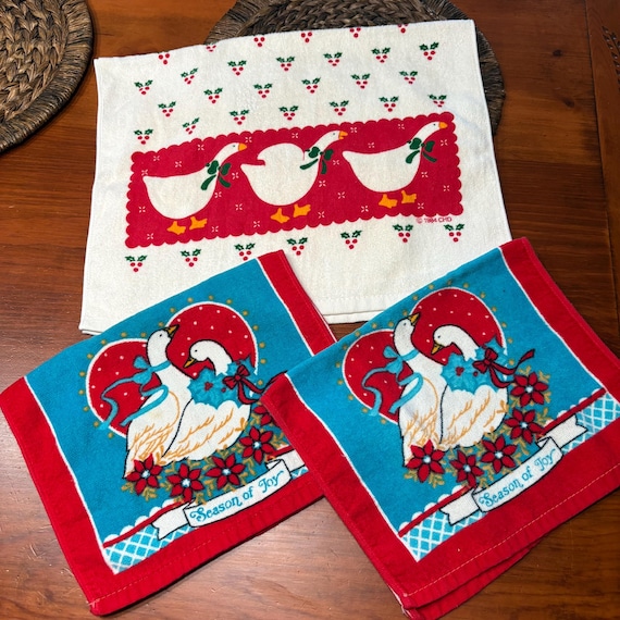3 Christmas Goose Kitchen Towels circa 1984 all cotton terry cloth