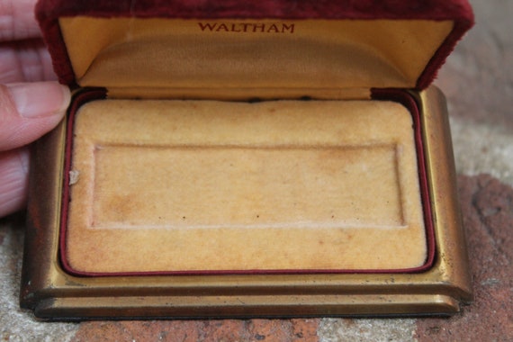Vintage Waltham Watch Box circa 1950s red velvet … - image 2
